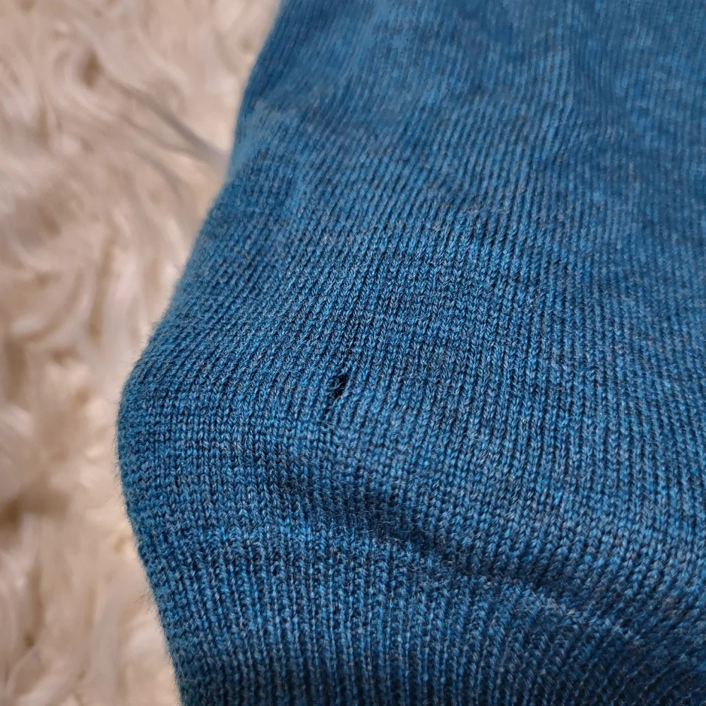 Peter Millar Sweater Vest Mens Medium Knit 100 % Merino Wool Blue Golf - Picture 15 of 16